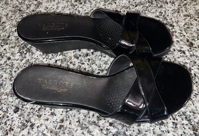 NEW Talbots Black Textured Open Toe Wedge Heels Shoes 9/9.5 - Image 1 of 4