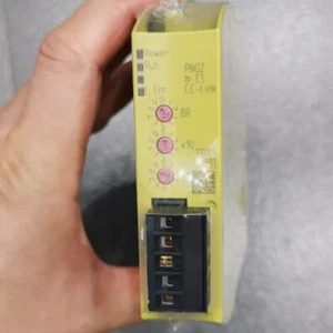 NEU Pilz Sicherheitsrelais PNOZ m ES CC-LINK 772135 - Bild 1 von 7