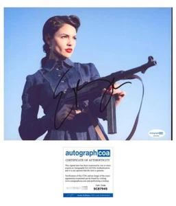 Eiza Gonzalez "The Ministry of Ungentlemanly Warfare" SIGNED 8x10 Photo ACOA - Picture 1 of 3