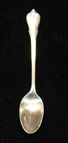 Grand Colonial By Wallace Silver 4" Demitasse Spoon (1942) 10g Cover