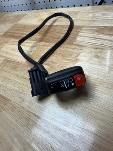 Aprilia Tuono V4R 2012 control derecho botón de arranque interruptor de apagado - Imagen 1 de 10