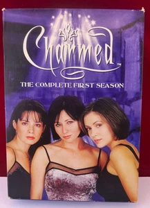 Charmed: The Complete First Season - Picture 1 of 7