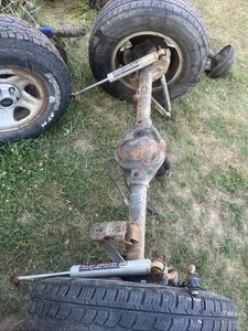 07-17 Jeep Wrangler JK JKU Dana 44 Rear Differential Axle Assembly 4.10 Ratio - Picture 1 of 3