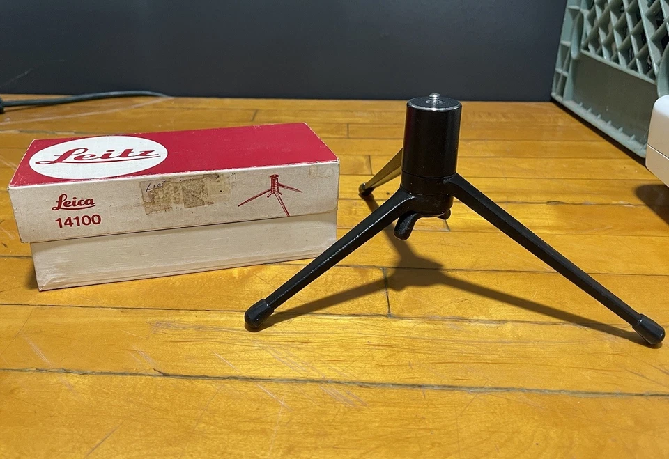 ✅ LEICA M TABLE TOP TRIPOD MINT  14100 WITH BOX - Image 1 of 1