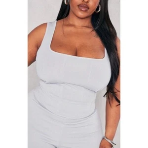 NWT PrettyLittleThing Square Neckline Tank Top Gray Size 14 - Picture 1 of 6