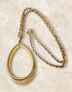 Vintage MCM Crown Trifari Large Oval Pendant Gold Tone Necklace - Picture 1 of 7