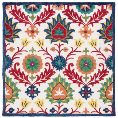 SAFAVIEH Blossom BLM563A Handmade Ivory / Green Rug - Image 1 of 4