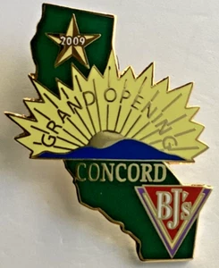 BJS Restaurant Employee Grand Opening Concord CA FL 2009 Lapel Pin - Picture 1 of 3