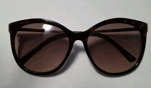 Occhiali da sole Reaction Kenneth Cole KC1381 52F montatura tartaruga marrone 59-17-145 *2 - Foto 1 di 9