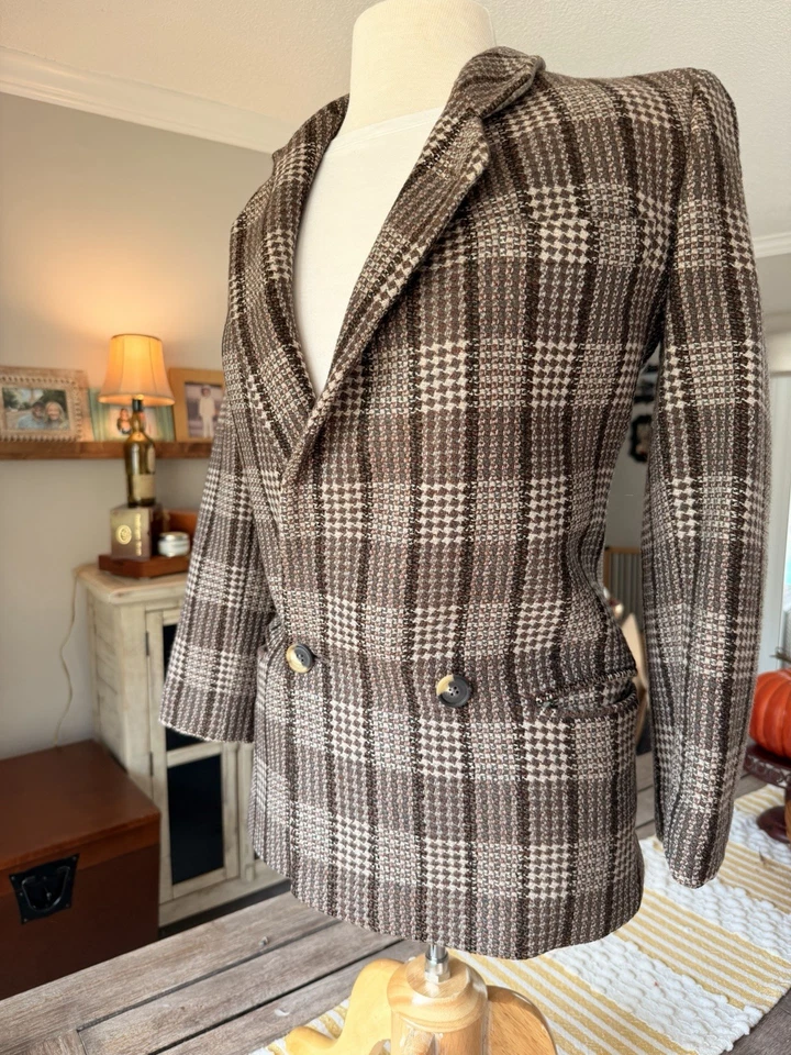 Blazer vintage de mujer Giorgio Armani de doble botonadura - lana a cuadros, hombrera Foto 1 de 4