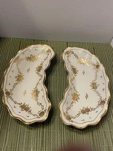 Set Of 2 Vintage/Antique Porcelain Bone Plates, Kidney Shaped, Gold Flowers - Picture 1 of 5