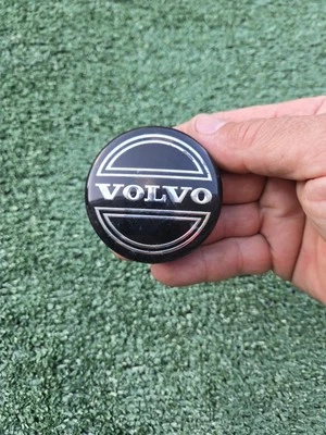 Volvo Center Hub Cap for S60 V70/XC70 S80 XC90 C70 Wheel OEM Glass Type READ!!! - Image 1 of 4