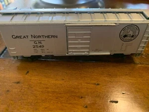 MDC/Roundhouse 40' Box Car Great Northern HO Car Kit #1047 Arrancado - Imagen 1 de 6