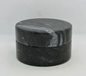 Caja circular de mármol con bordes rectos y tapa de inserción - Imagen 1 de 6