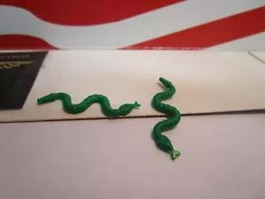 LEGO (2) GREEN SNAKES,HARRY POTTER,CASTLE, HALLOWEEN - Picture 1 of 2