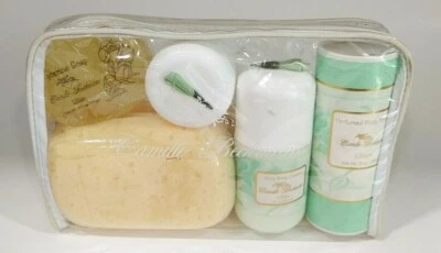 Camille Beckman Princess Pack - Lillian Scent Nuevo Polvo Corporal y Crema, Jabón Foto 1 de 2