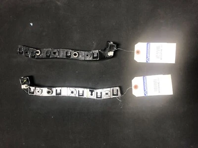 Jeep Cherokee 2014-18 soportes de parachoques trasero derecho e izquierdo OEM nuevo Foto 1 de 4