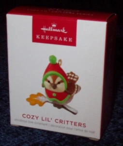 NEW 2023 Hallmark COZY LIL' CRITTERS Sparrow 5th in Miniature Series Ornament - Picture 1 of 4