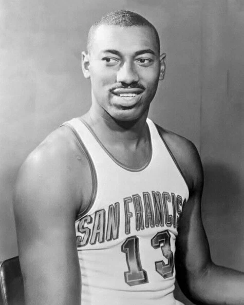 旧金山勇士队 WILT CHAMBERLAIN 光面 8 x 10 照片 篮球打印 — 第 1/1 张图片