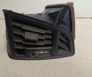 AERATEUR GAUCHE FORD CMAX 2 1.0i ECOBOOST 07464-000 - Picture 1 of 4