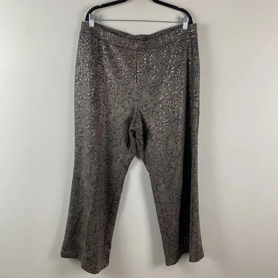 Calça Susan Graver Occasions estampada malha metálica camurça tamanho 1XP floral - Imagem 1 de 4