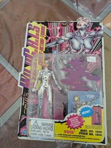1995 Playmates Jim Lee's Wild C.A.T.S Void Actionfigur mit Sammelkarte - NEU - Bild 1 von 3