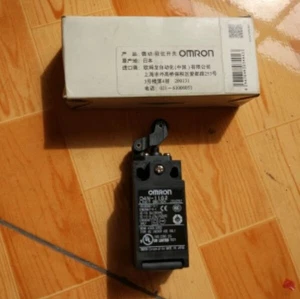 1PC NEW    D4N-1162 Limit switch IN BOX   *le - Picture 1 of 2