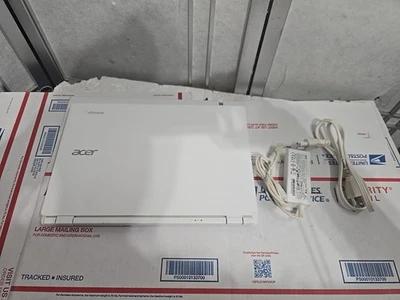 Acer Chromebook 13 CB5-311 con cargador probado *LEER INFORME* Foto 1 de 4