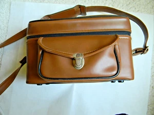 Vintage Camera bag color - Very Good and clean condition - Tested - Picture 1 of 14