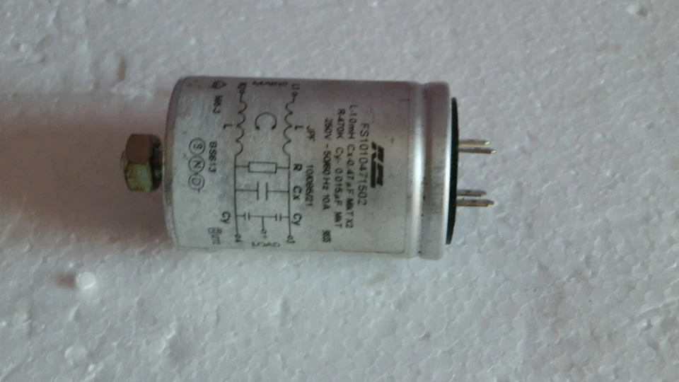 Used Genuine Hotpoint WM53 First Edition Mains Capacitor Filter 0.47uf C00200408 - Image 1 of 4