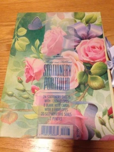 Vtg Hallmark Roses & Ribbons Stationery Portfolio - Assorted Paper/ Pencils/ Eps - Picture 1 of 5