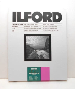Ilford Multigrade FB 8x10 Fotopapier 25 Blatt (Hochglanzoberfläche) - Bild 1 von 1