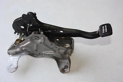 Conjunto de pedal de freno de emergencia Nissan Altima 2007 Foto 1 de 4