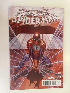 Amazing Spider Man 002 Dan Slot quasi nuovo High Def PIC/SCAN spedizione combinata - Foto 1 di 2