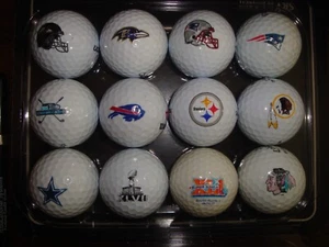 12 Sammlerstücke Fußball bezogene gebrauchte Logo Golfbälle - Bild 1 von 1