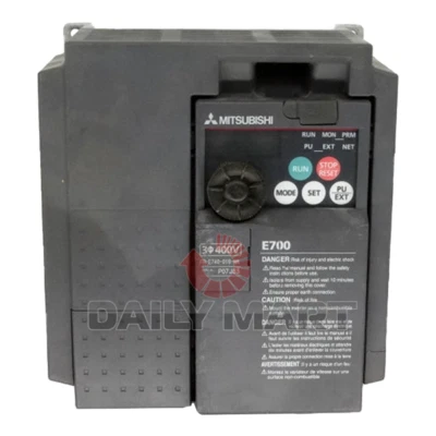 New In Box MITSUBISHI FR-E740-026-NA Inverter - Image 1 of 4