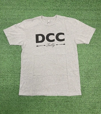 Camiseta DCC Tally Talla Grande Gris Manga Corta Foto 1 de 4