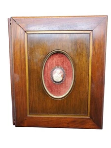 Rare Wooden Picture Photo Album With Cameo On The Front Cover Vintage - Picture 1 of 8