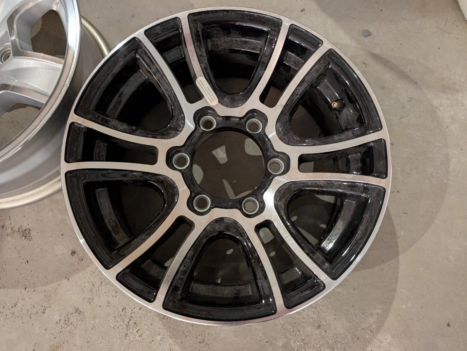 15" X 6", 6 LUG ON 5.5"  ALUMINUM TRAILER WHEEL - BLACK - Bild 1 von 1