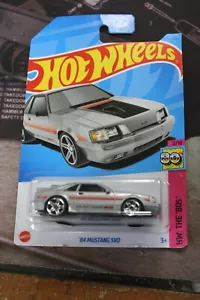 Mustang SVO '84 plateado #25 Mattel Hot Wheels 2023 HW: los años 80 - Imagen 1 de 3
