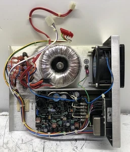 UNGETESTET ANGEWENDET BIOSYSTEMS NETZTEIL TRANSFORMATOR POWER-ONE ULVECO MIT HALTERUNG - Bild 1 von 16