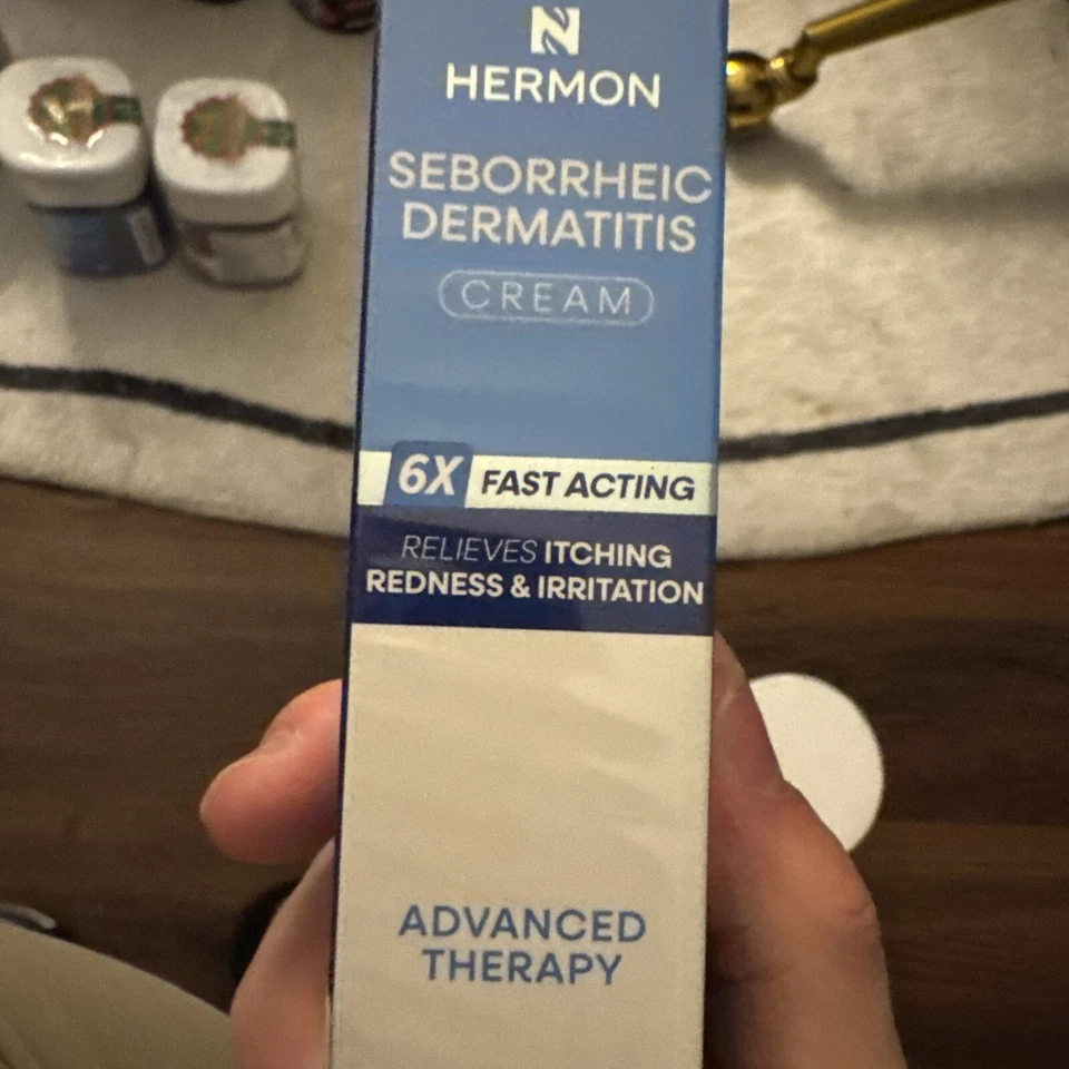 Crema para tratamiento del cuero cabelludo para dermatitis seborreica: calmante de la picazón, enrojecimiento, descamación Foto 1 de 1