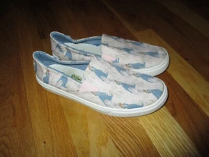 Girls Toms Luca Disney X Sleeping Beauty Princess Aurora Slip On Sneakers Sz Y5 - Picture 1 of 9