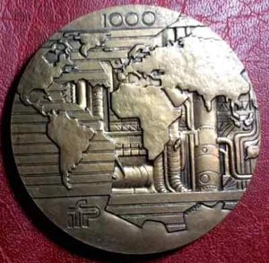 IFP école d'ingénierie et de développement de projets pétroliers 281gr médaille - Imagen 1 de 4