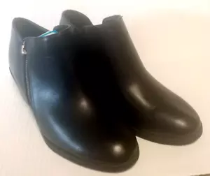 Time And Tru Women's Black Memory Foam Ankle Boots Sz. 7W - Picture 1 of 4
