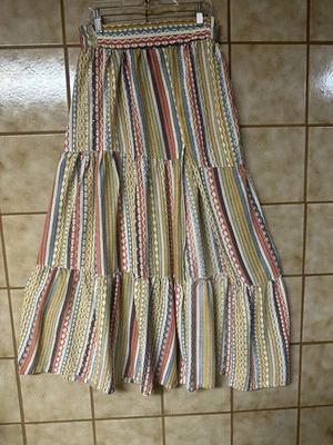 Falda a Rayas Divididas Angie Clothing, Talla Pequeña/Mediana, Boho Retro Artística Hippie Retiro Foto 1 de 4