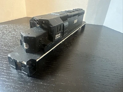 HO IC Illinois Central SD40-2 #3000 4415 ATHEARN BLUE BOX CN EMD - Image 1 of 4