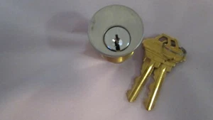 AA1 MORTISE CYLINDER 626-118-YL CAM 1-1/8" W/ 2 KEYS - Picture 1 of 5