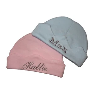 PERSONALISIERTE BABY MÜTZE - ROSA / BLAU WUNDERSCHÖN BESTICKT - NIEDLICHES NEUGEBORENENGESCHENK - Bild 1 von 1
