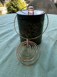 Mystery Jewelry Jar ๐บ - Picture 1 of 4